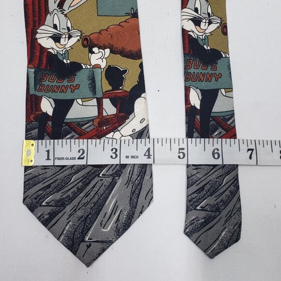 Bugs Bunny Looney Tunes 100% Silk Tie Vintage 1992 Bugs in Directors Chair - Picture 8 of 9
